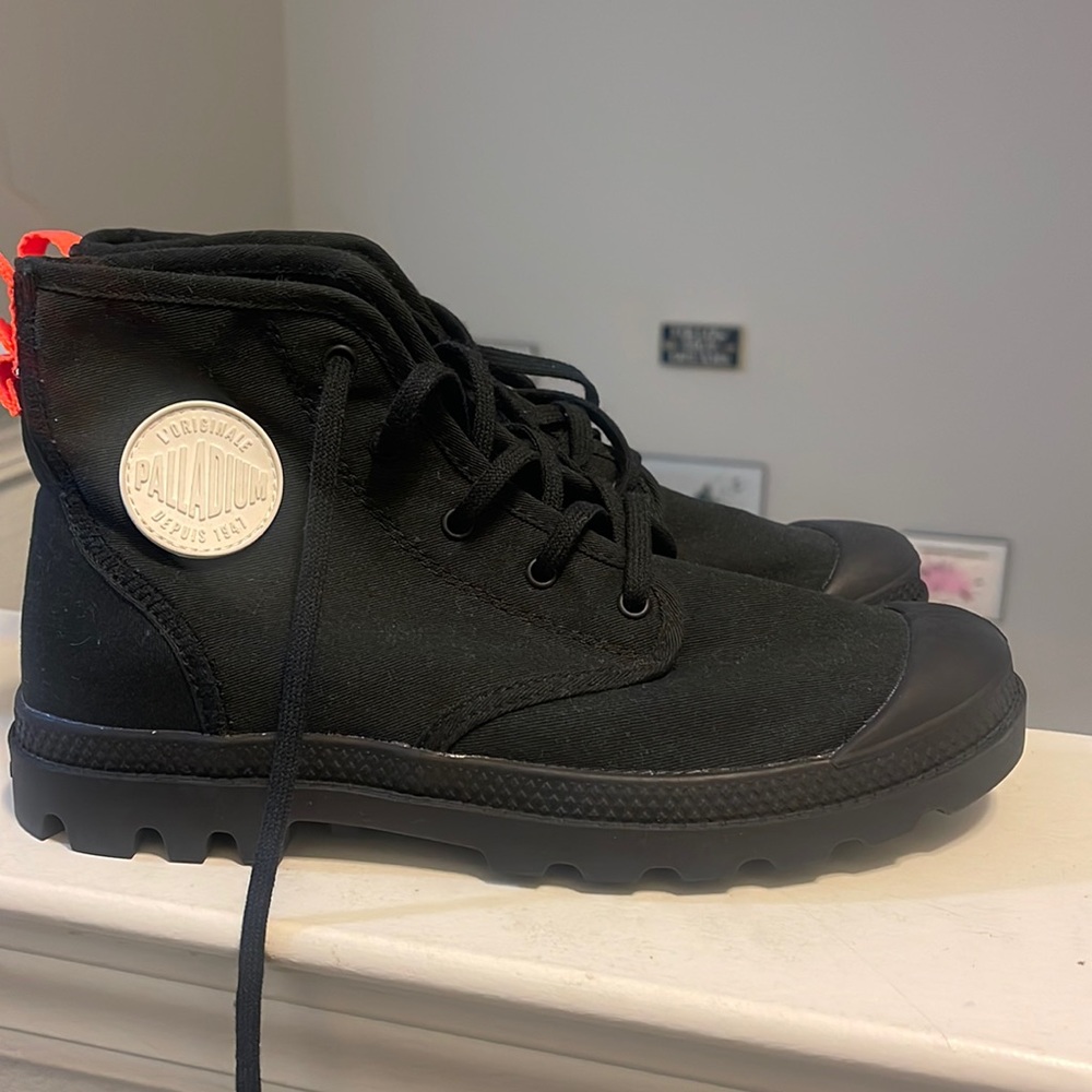 Palladium boots